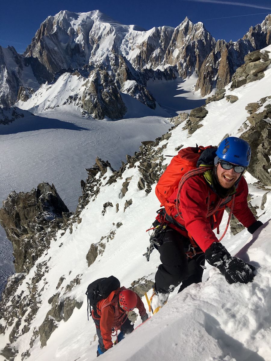 chamonix, alpinism,course,,ice climbing,alpinisme,mountainguide,guide haute montagne,mixed climbs, icefall, beginner course, mont blanc, aiguille verte, ski, ski tour