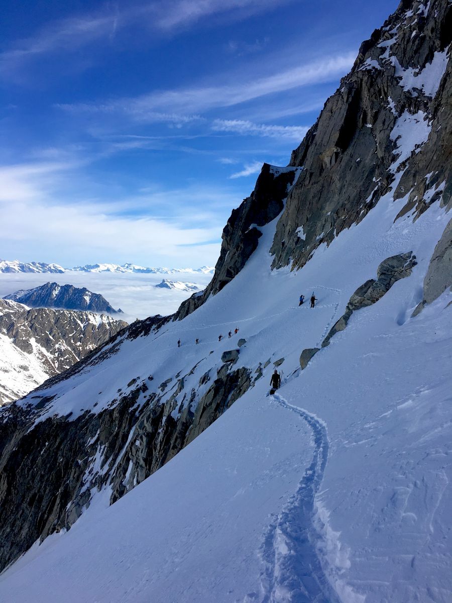 haute route,chamonix, zermatt,guide,ski, ski touring,freeride,ski de randonnée, raid a ski, guide haute montagne, mountainguide, argentiere, verbier, saleinaz,refuge des dix, refuge des vignettes, refuge, mountain hut, prafleuri hut; charbonne