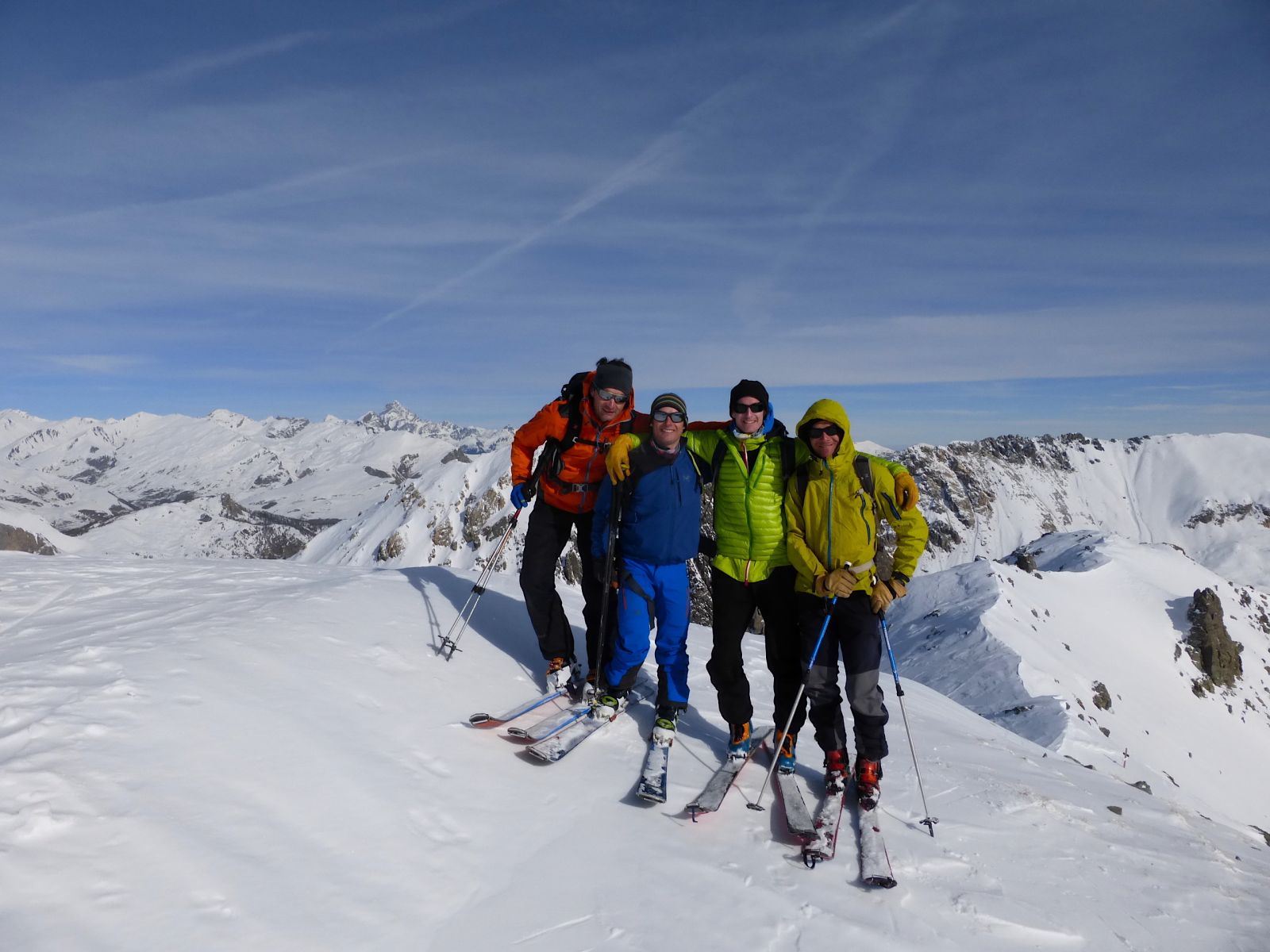 raid a ski, val maira,freeride,guide haute montagne, ski touring,offpist,mountainguide,cuneo, argentera, ski de rando