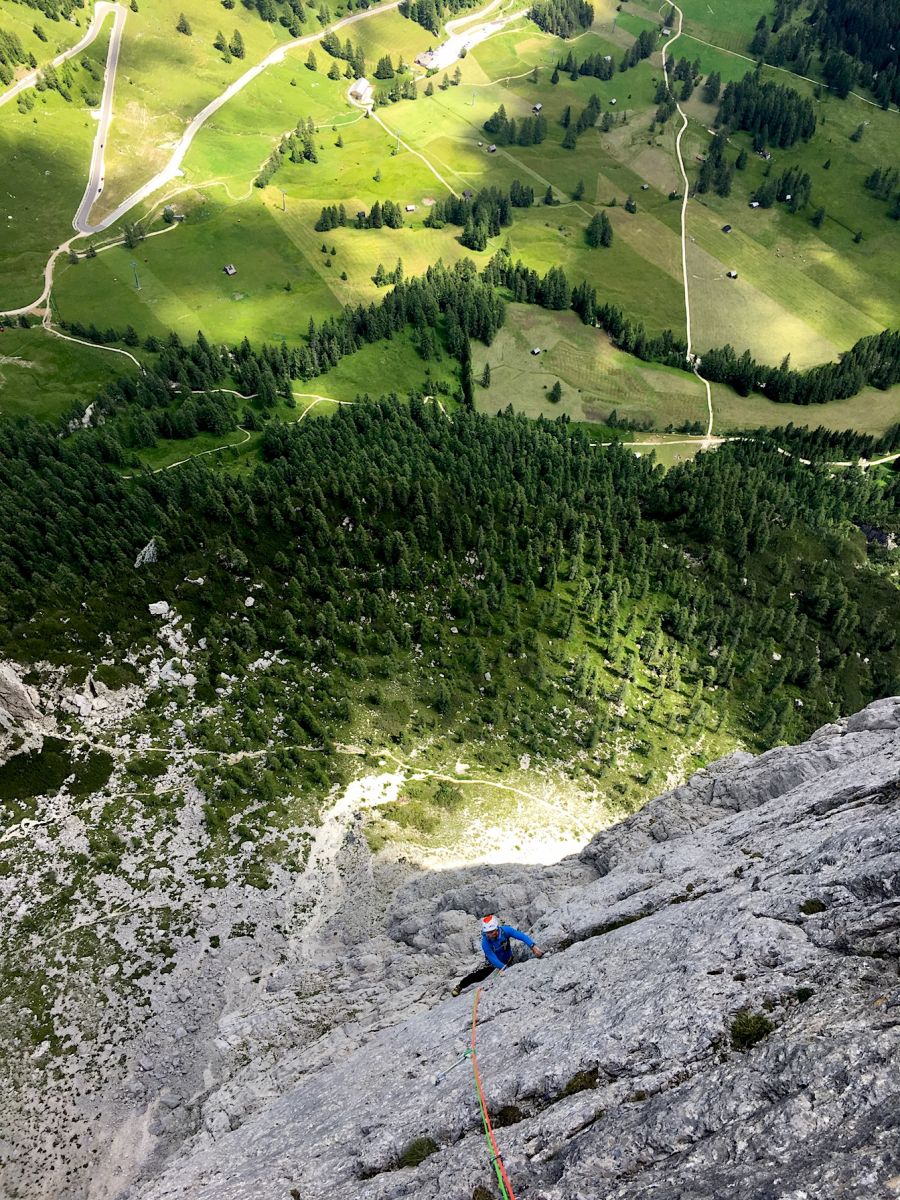 paragliding,rockclimbing,hikeandfly,mountainguide,dolomites,sellatowers,canazei,ramsau,dachstein,chamonix,annecy,parapente,tandem,guide haute montagne, escalade,stage,vol,bivouac 