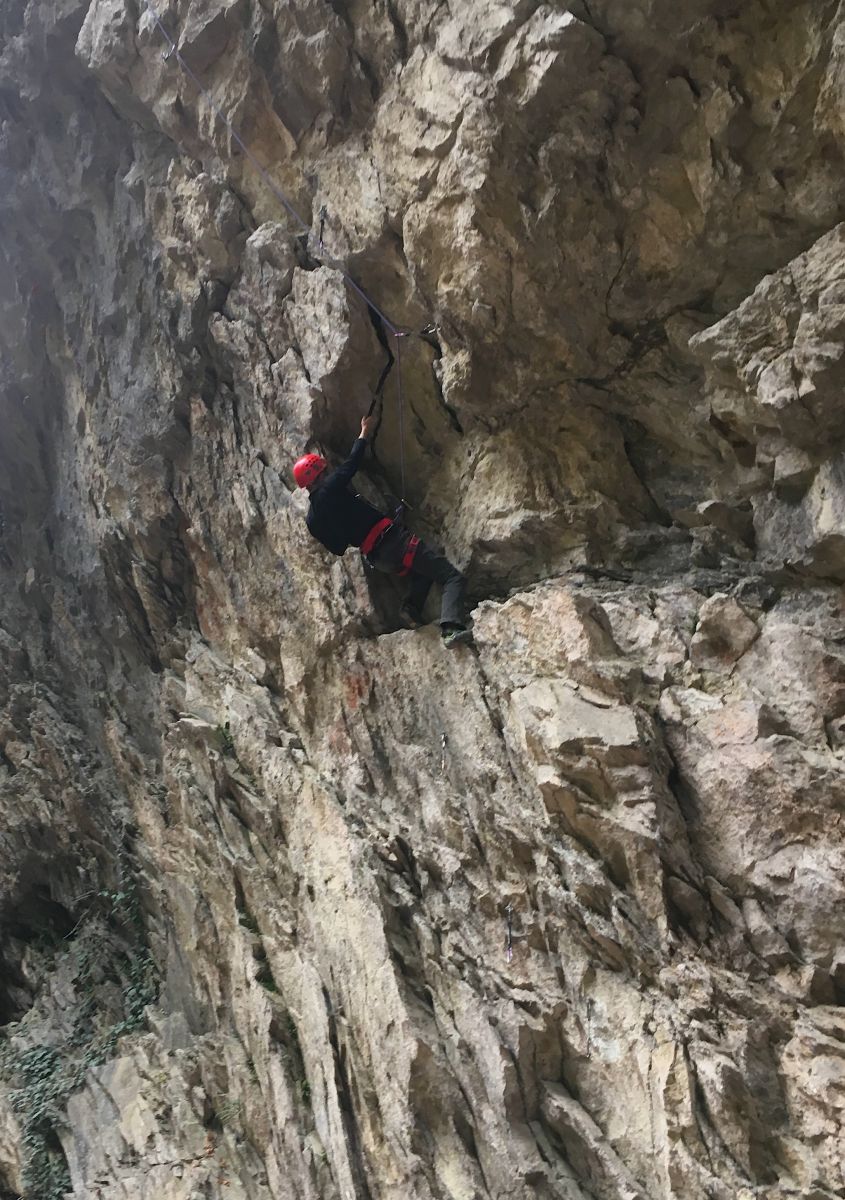 dry tooling,chamonix,iceclimbing,aid climbing, mont blanc, mountain,gully,mountainguide,couloir,snow,neige,glace,cascade de glace,argentiere,guide haute montagne