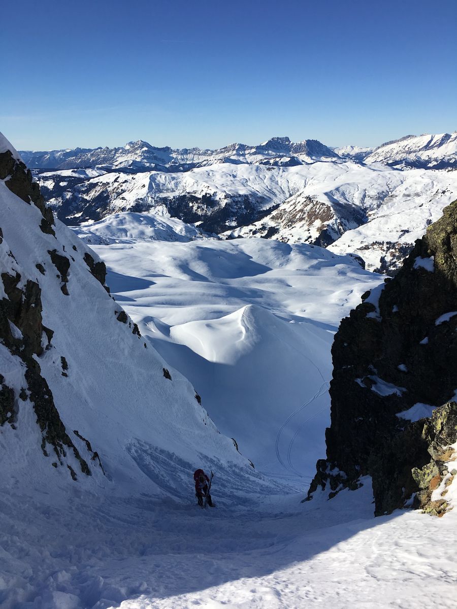ski touring,contamines,col des chasseurs, ski,chamonix,skinning,mountainguide,freeride,avalanche awareness,ski de randonnée, raid à ski, mont blanc, guide haute montagne, hors piste