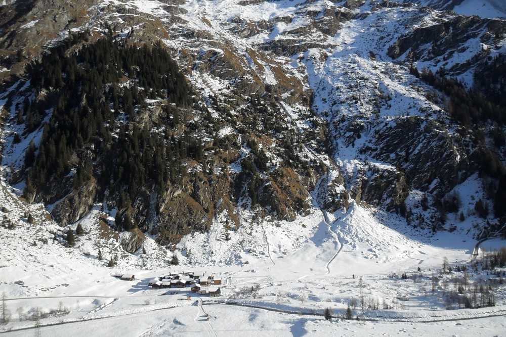 ice,climbing,course,mountain,guide,switzerland,chamonix,iceclimbing,beginner, intermediate,cascade ,glace,guide,haute ,montagne,chamonix,verbier,suisse,kandersteg,stage,cascade