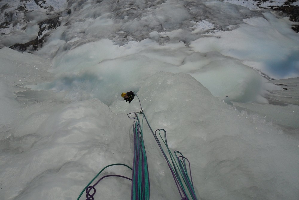 ice,climbing,course,mountain,guide,switzerland,chamonix,iceclimbing,beginner, intermediate,cascade ,glace,guide,haute ,montagne,chamonix,verbier,suisse,kandersteg,stage,cascade
