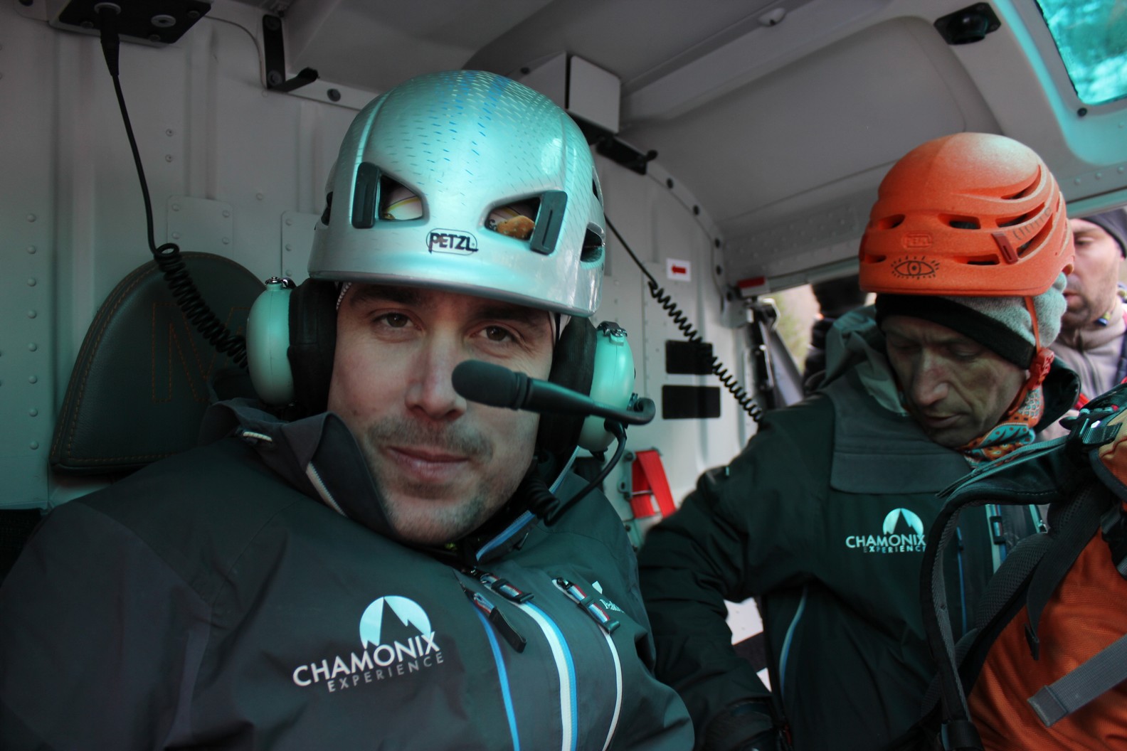 cnn,chamonix,mountainguide,ski,off piste, ice climbing,iceclimbing, mountain,mont blanc,guide