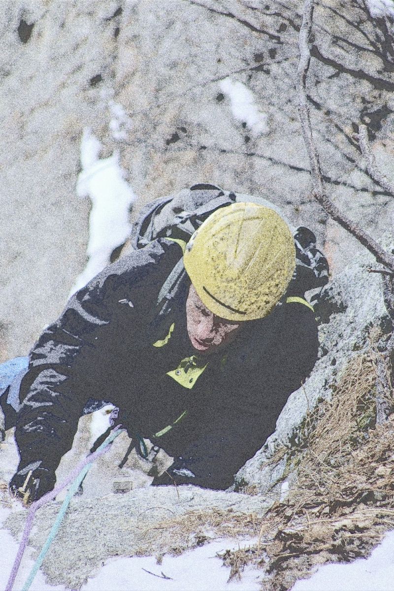 ice,climbing,course,cogne,mountain,guide,cascade,glace,dry,tooling,stage,initiation,guide,haute,montagne,iceclimbing,beginner