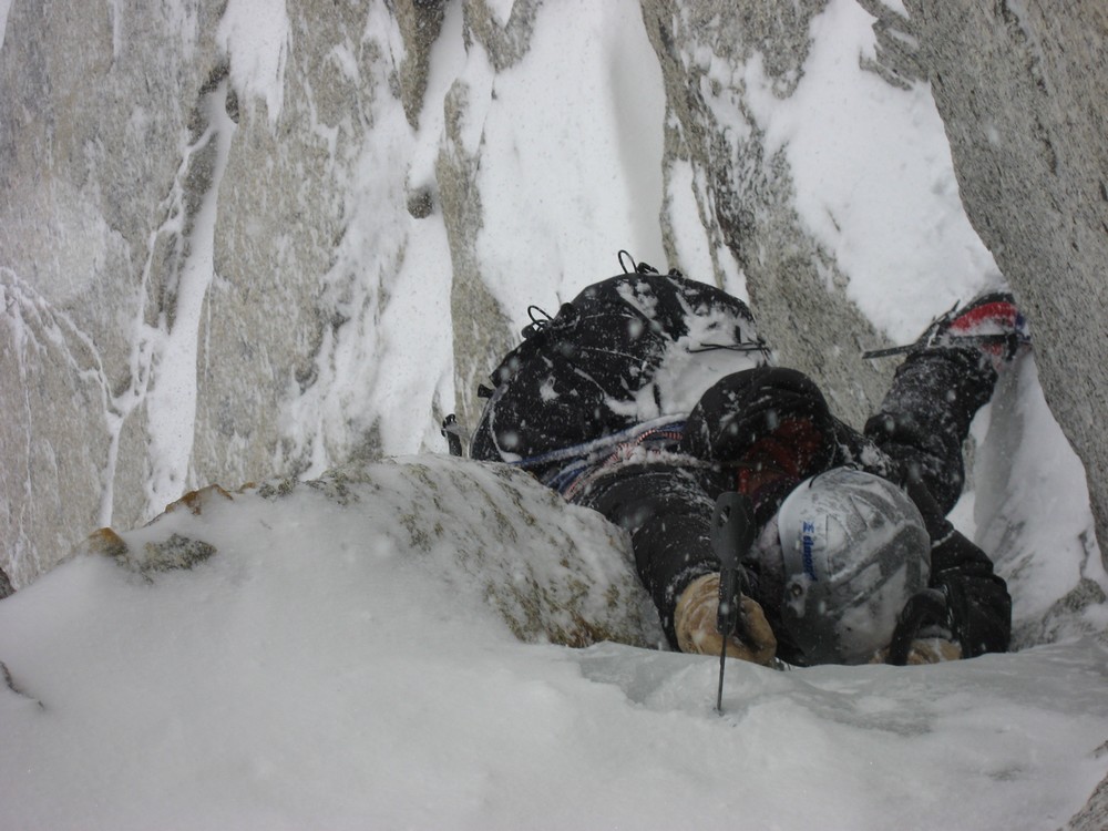 ice,climbing,course,chamonix,mountain,guide,winter,mountaineering,stage,alpinisme,goulotte,cascade,guide,haute,montagne