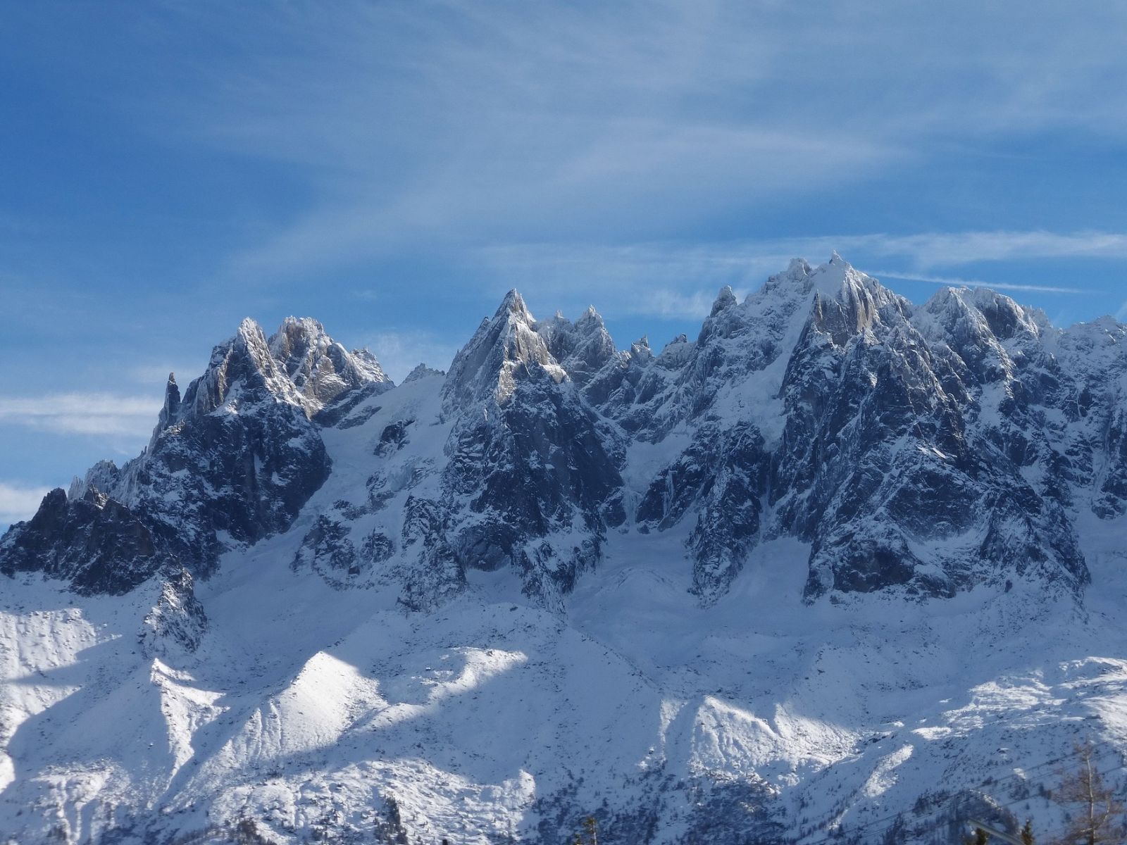chamonix,hiver,ski,freeride,alpinisme,cascade de glace,parapente,guide haute montagne,paragliding,winter,ice climbing ,alpinism,mountain guide,course,ski touring