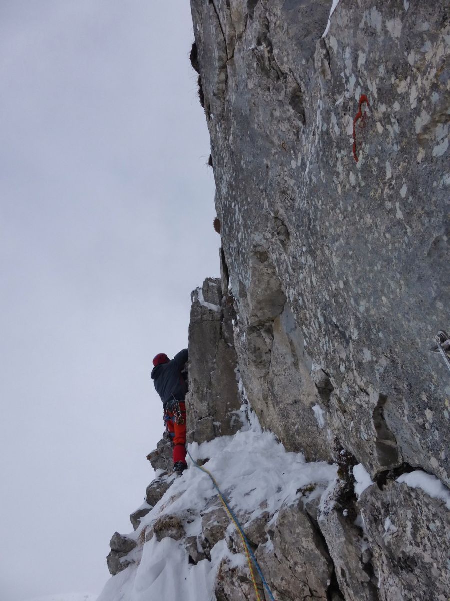 aravis,mixte,goulotte,alpinisme,chamonix,mont blanc,torchere,guide haute montagne,dry tooling,gully,ice climbing,climbing course,mountain guide