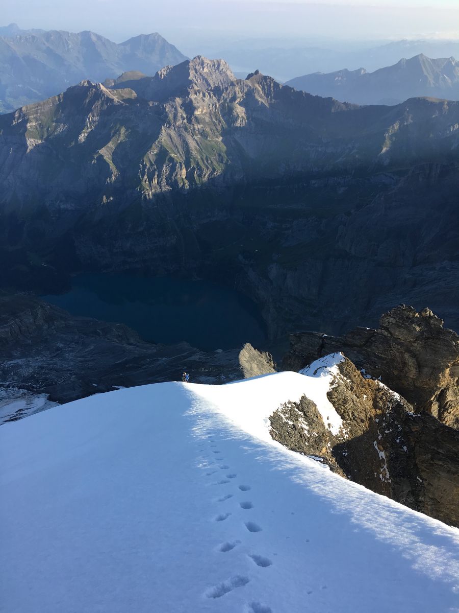 doldenhorn, alpinisme, suisse,kandersteg,guide haute montagne, escalade, sommet , mountaineering,rockclimbing,mountainguide,alpine course,climbing, icefall,