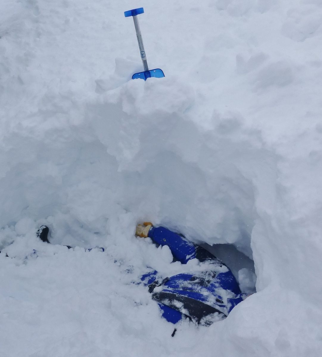 avalanche,training,chamonix,off piste,freeride,security,mountainguide,mountain,guide,rescue,exercice,avalanche,arva,secours,montagne,stage,guide,haute,montagne,ski,hors piste,randonnée,ski de rando,mont blanc,philippe collet