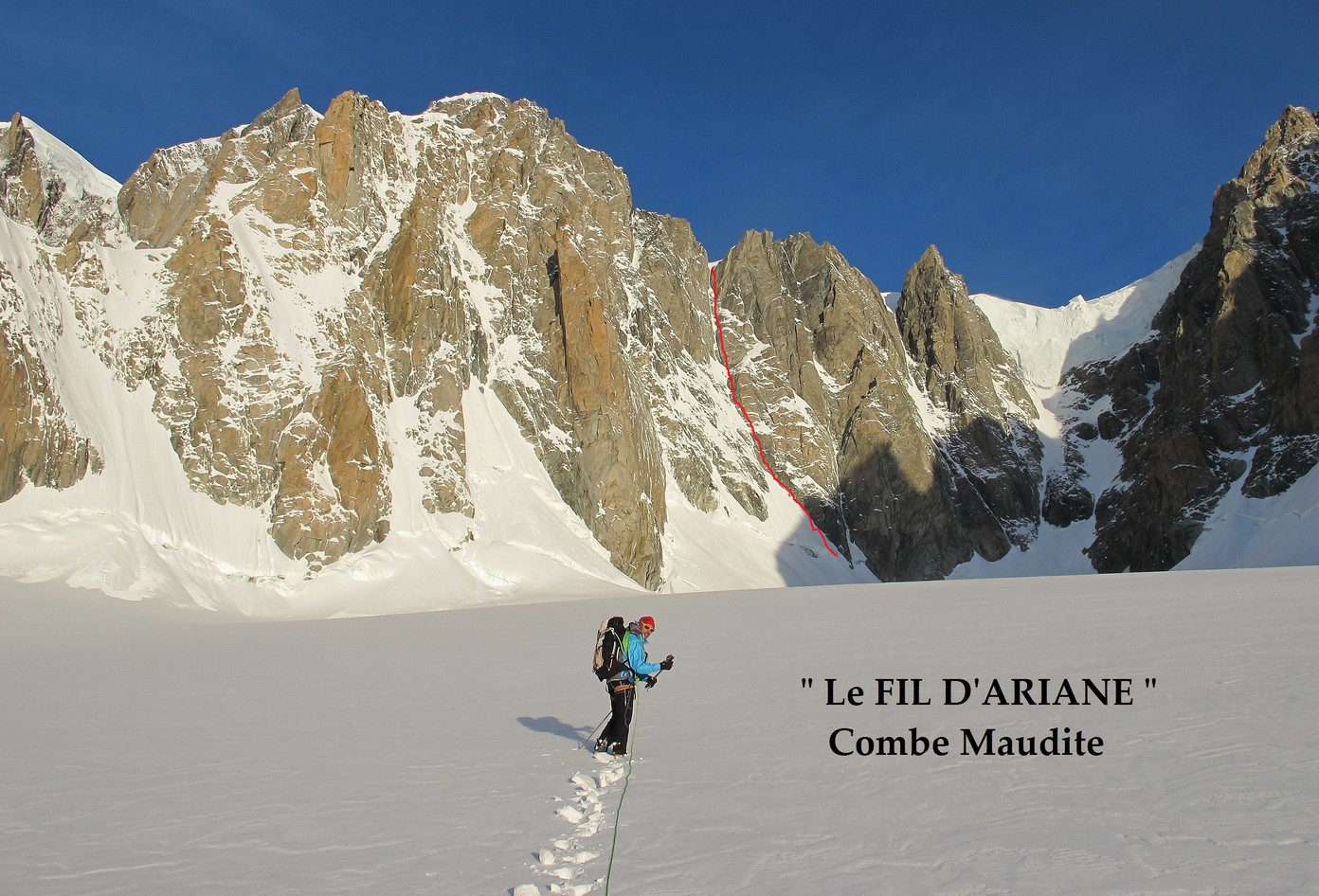 fil d'ariane,combe,maudite,chamonix,goulotte,cascade,glace,stage,alpinisme,guide,haute,montagne,ice,climbing,iceclimbing,mountain,guide,mountainguide,ice,course