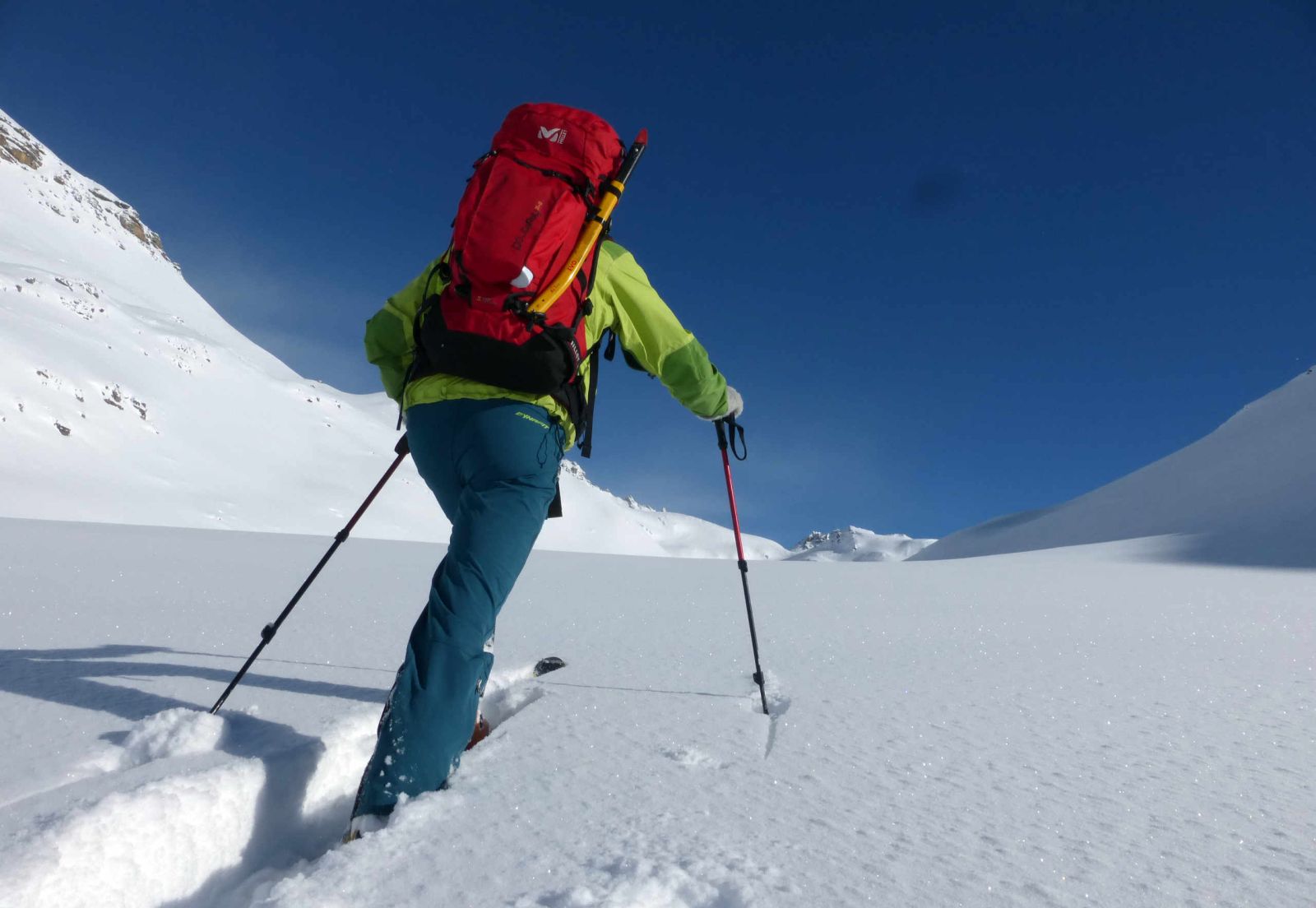 ski tour, traverse ,engadin,ski touring, mountain guide, graubunden, saint moritz,jenatsch hutte,gries hutte, es-cha hutte,zernez