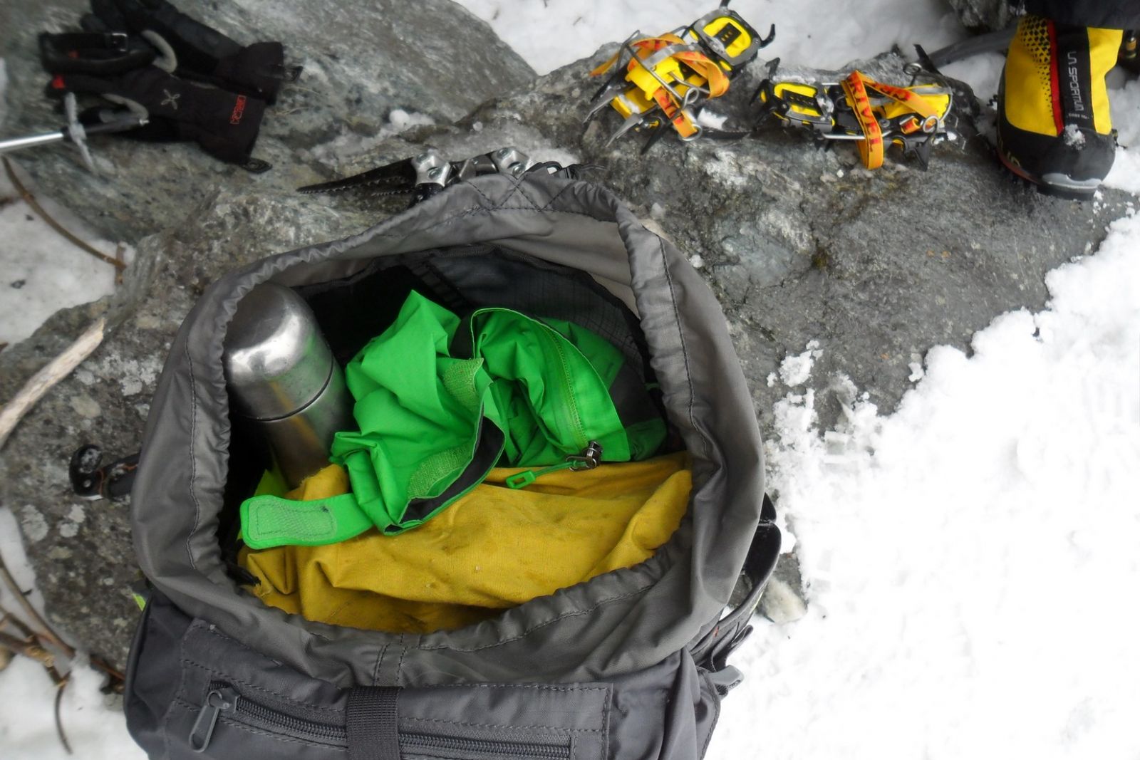 ice,climbing,chamonix,mont,blanc,mountain,guide,ravanel,frendo,gullies,couloir,cascade,glace,goulottes,mixte,arete,grands,montets