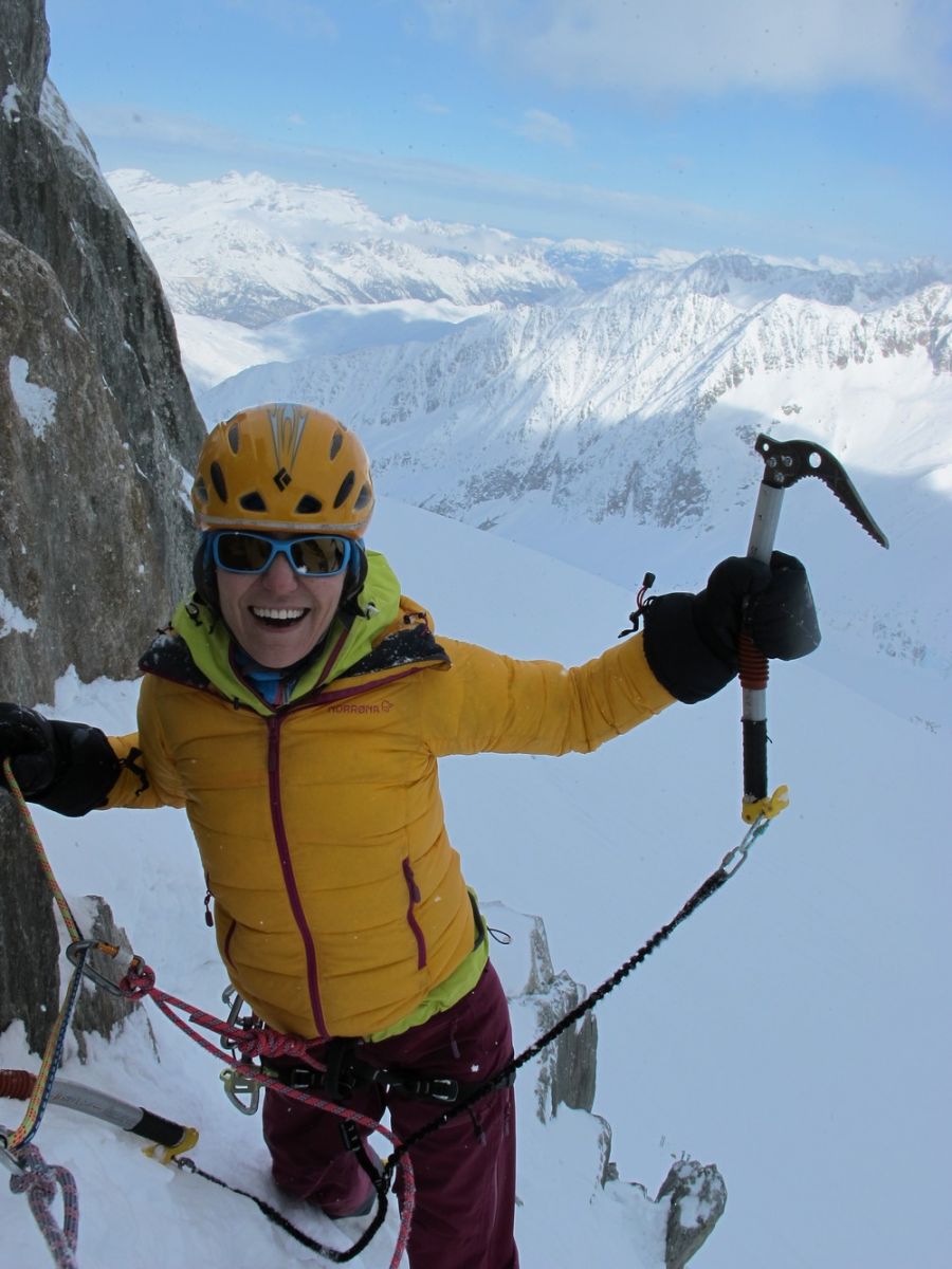 winter,ice,climbing,chamonix,argentiere,mountain,guide,grands,montets,ice,gully,goulotte,glace,guide,haute,montagne,mixte,la pepit